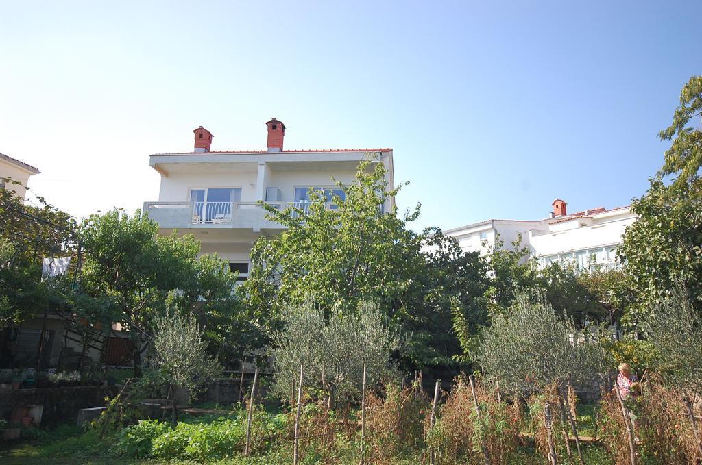קרק Apartments Curicta 1 מראה חיצוני תמונה