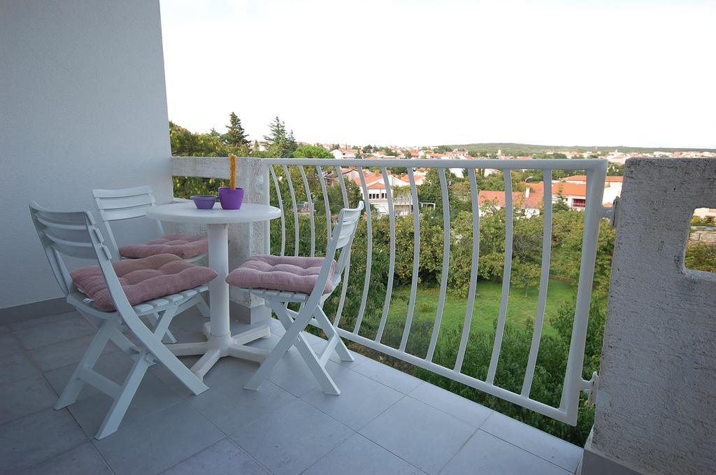 קרק Apartments Curicta 1 מראה חיצוני תמונה