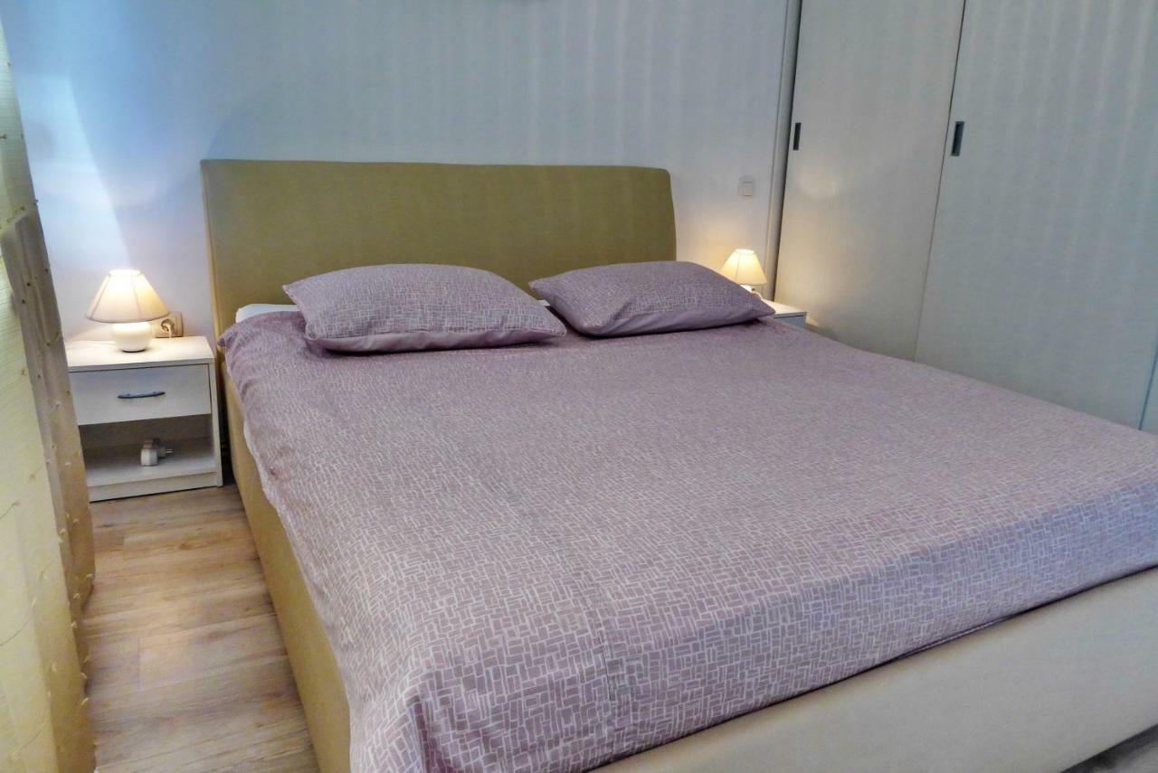 קרק Apartments Curicta 1 מראה חיצוני תמונה